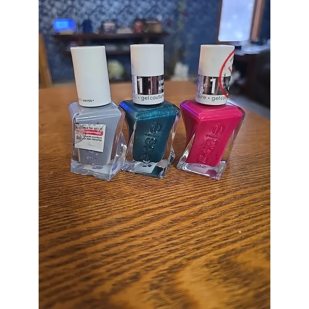 Lot Of 3!!! Brand NEW! ESSIE Gel Couture‎ Nail Polish Read!!